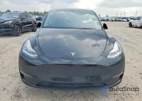 2022 Tesla Model Y z USA, uszkodzony, nr VIN 7SAYGDEE6NF421209